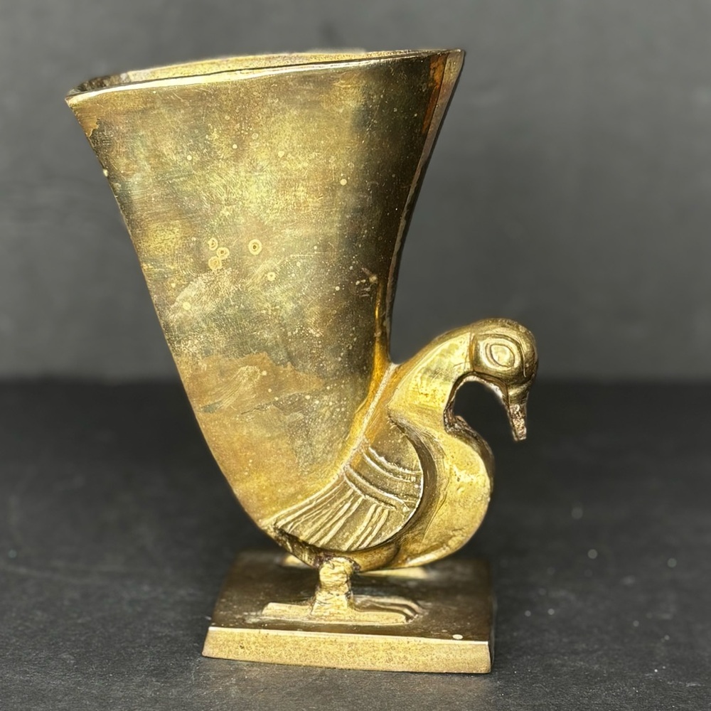 Bird-Shaped Vintage Flower Vase Handcrafted Brass Planter Decorative Showpiece - Picture 3 of 8